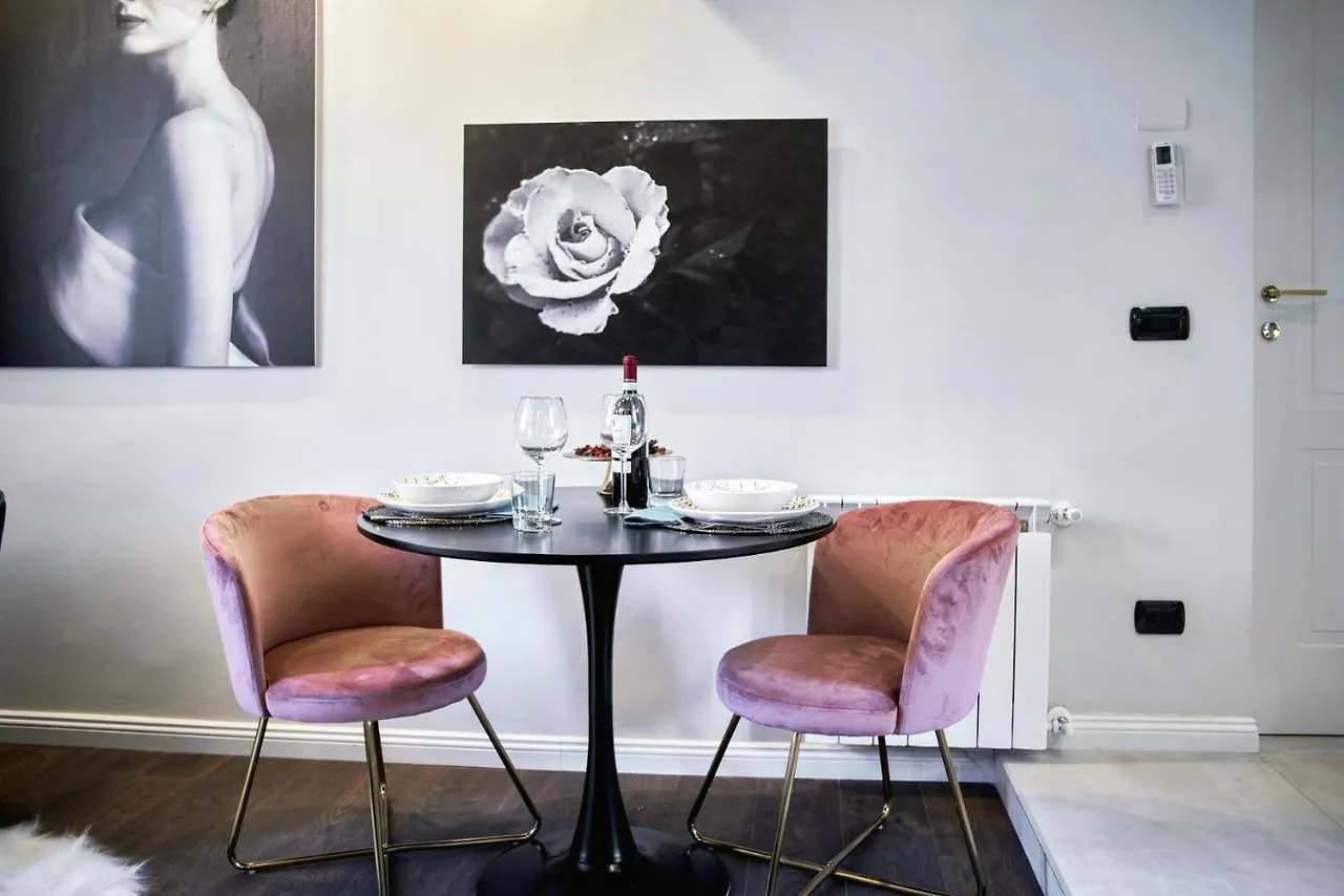 Chiclife Sarona Shenkin - Santa Caterina & Museum Apartment Bergamo