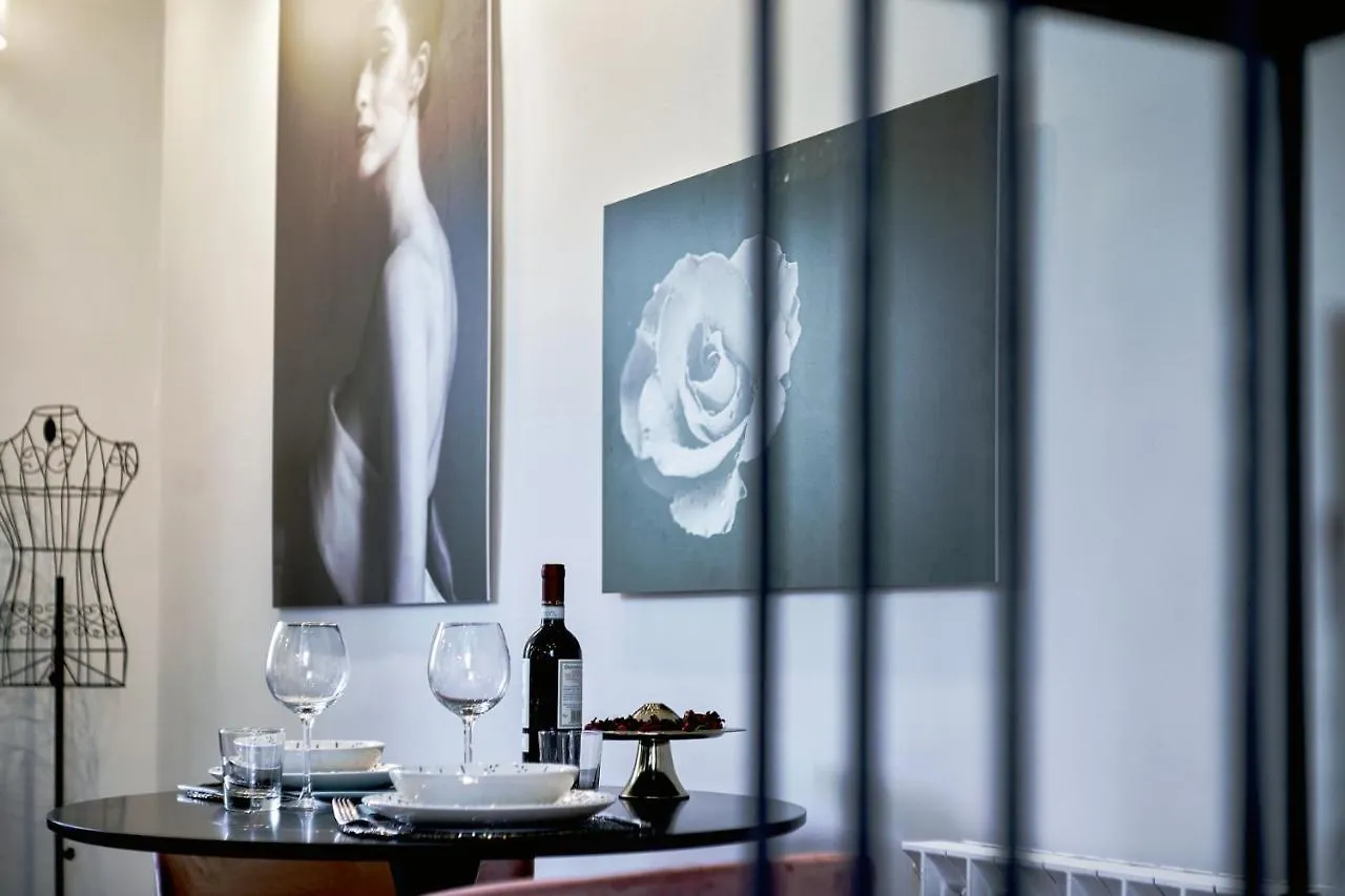 Chiclife Sarona Shenkin - Santa Caterina & Museum Apartment Bergamo Italy